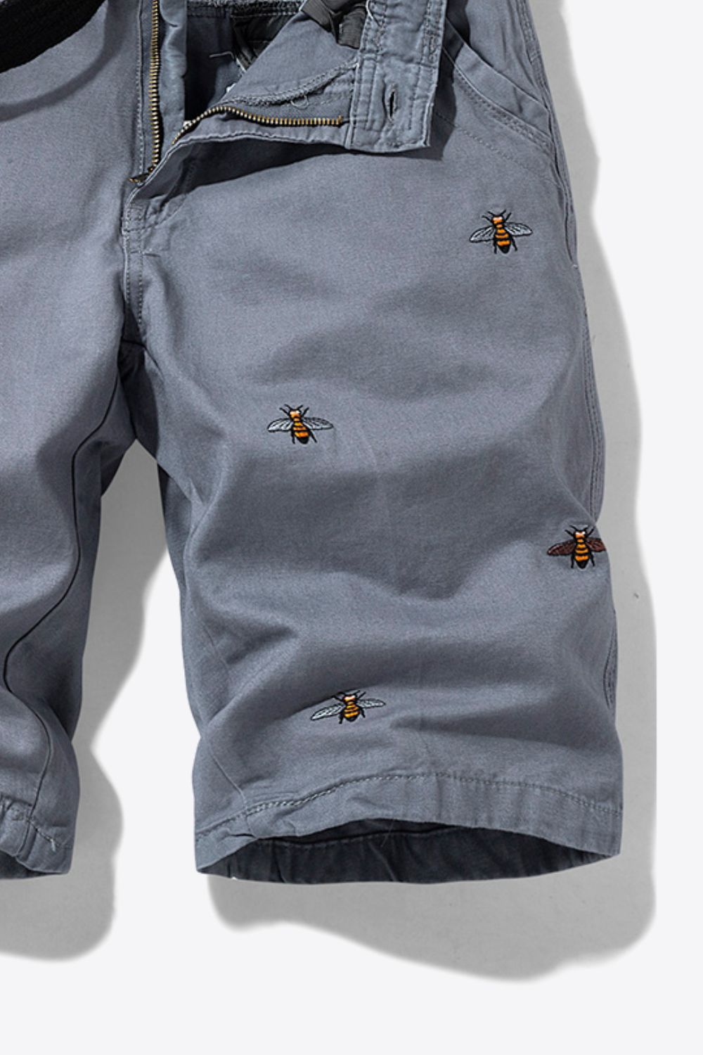 Bee Embroidery Belted Shorts