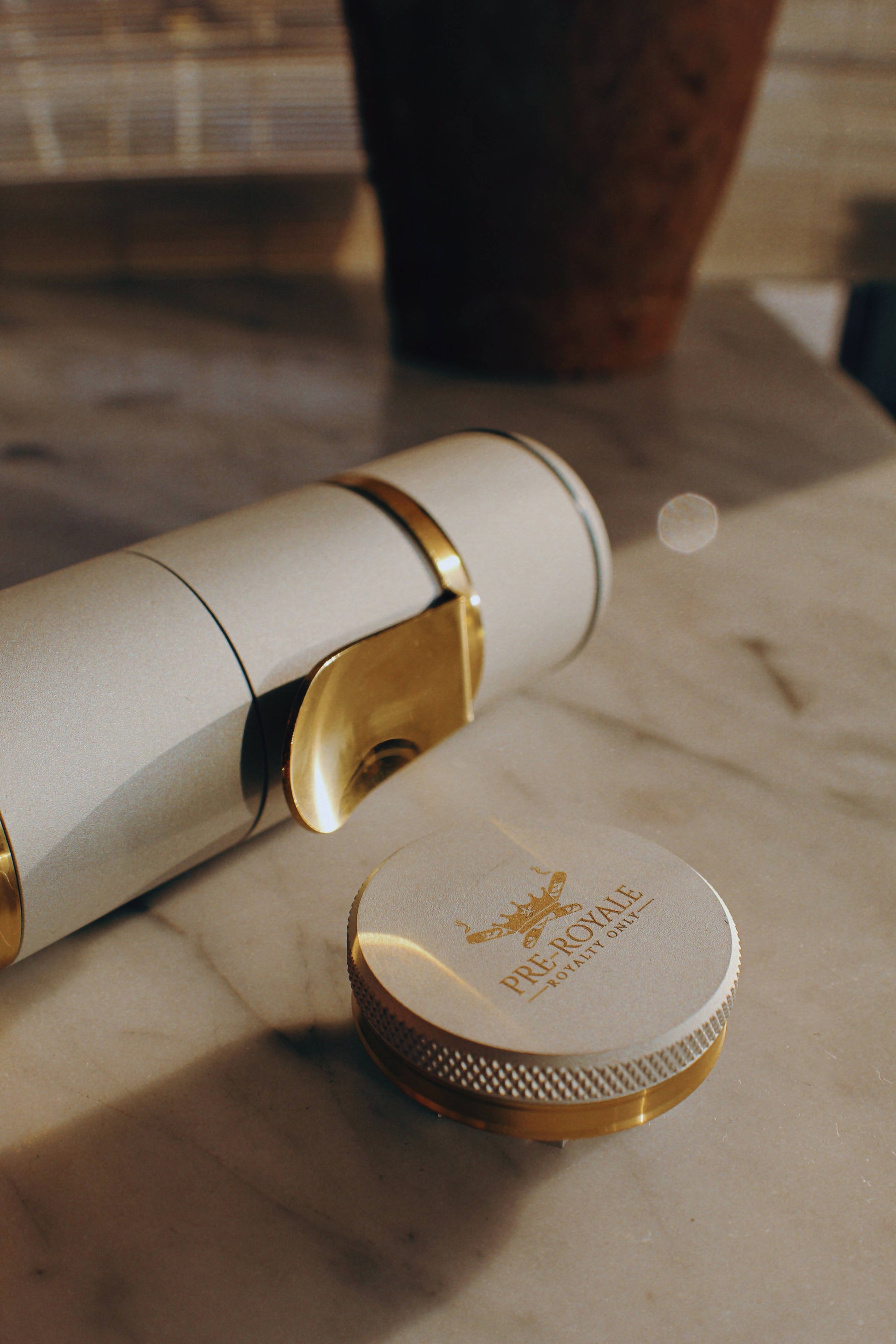 ROYALE G™ - 5 PIECE LUXURY HERB GRINDER_5